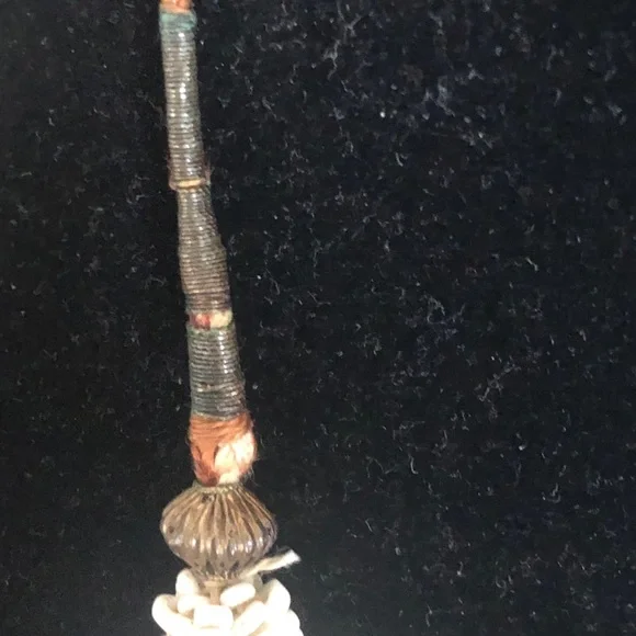 Ethnic Afghan style silver and white bead necklace - Picture 10 of 11